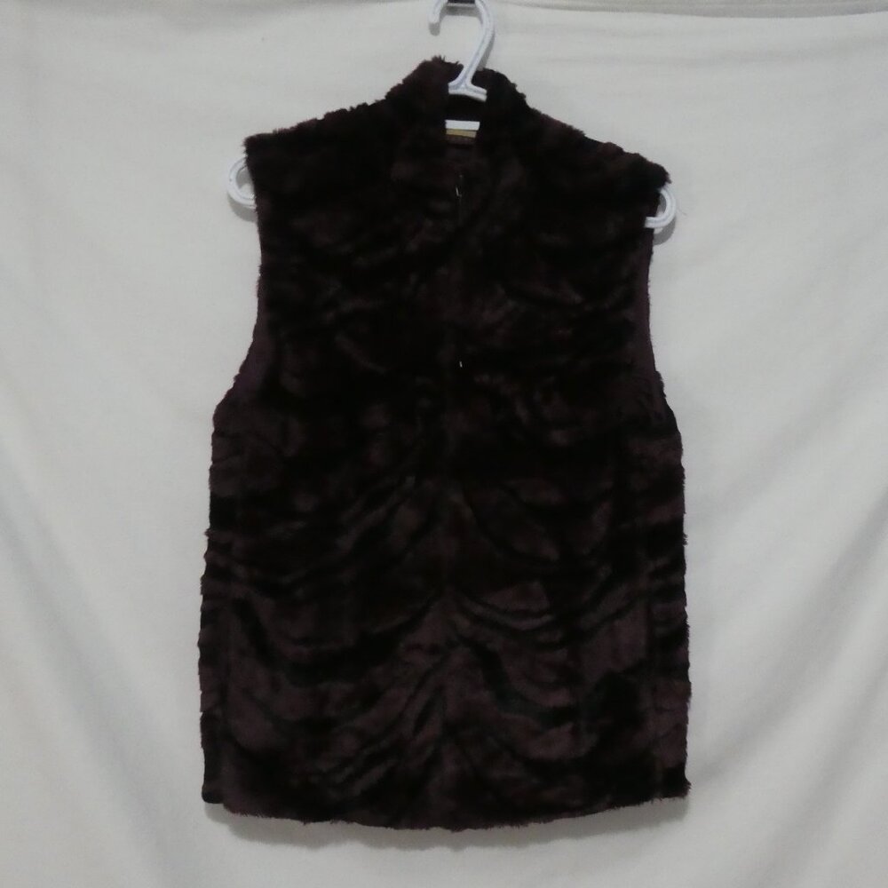 TRU CITY | size 6 | Plush Zip-Up Faux Fur Sleeveless Vest
